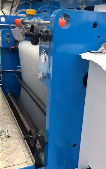 Mavi ve beyaz Çift İstasyon Çözücü ve Sarıcı Otomatik Film Rulo Plastik Laminasyon Makinesi 0