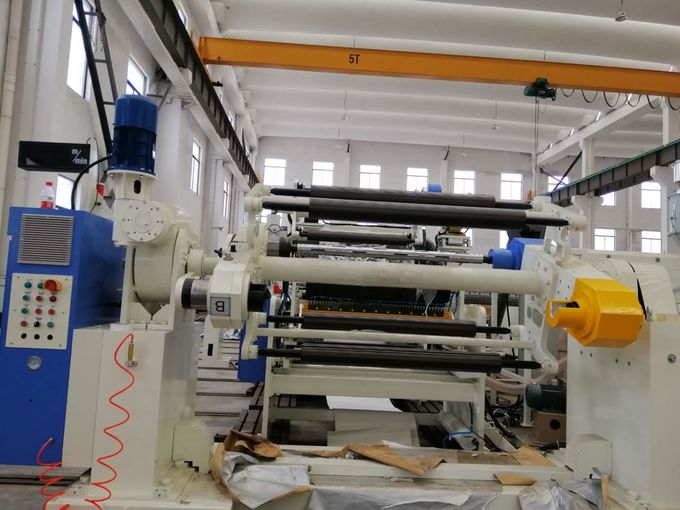 3-6 inç Kağıt Çekirdeği için Basit Çalışma Otomatik Termal Laminasyon Makinesi 1