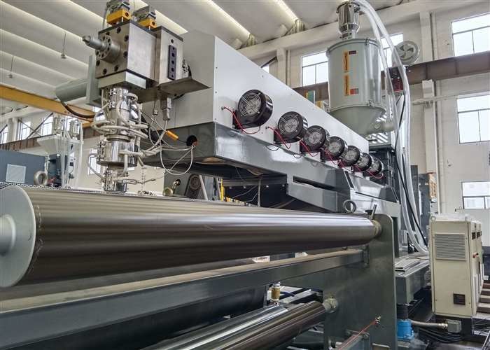 Kapasite 200 - 400 Kg/Hr Ekstrüzyon Kaplama Laminasyon Makinesi Max. Kaplama Hızı 200 M/Min
