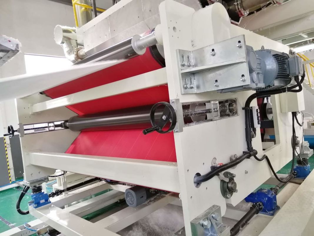 Dikey Aşağı Eriyik Üflemeli Kumaş Makinesi, Ürün Kalitesini Sabit Tutuyor Beyaz ve mavi